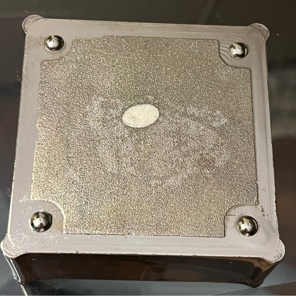 Vintage Silver Plated ROSE Keepsake Ring Trinket Box Red Velvet Lining - Picture 4 of 4